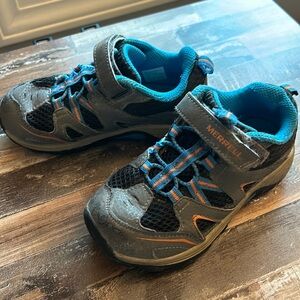 Merrill trail chaser jr